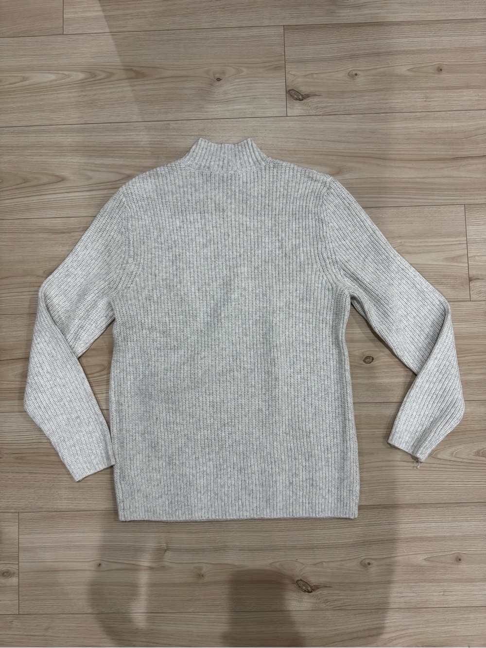 Express sweater - Picture 2 of 3
